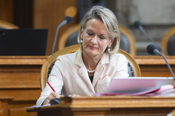 Andrea Gmuer, Mitte-LU, an der Sommersession der Eidgenoessischen Raete, am Donnerstag, 5. Juni 2025 im Staenderat in Bern. (KEYSTONE/Til Buergy)