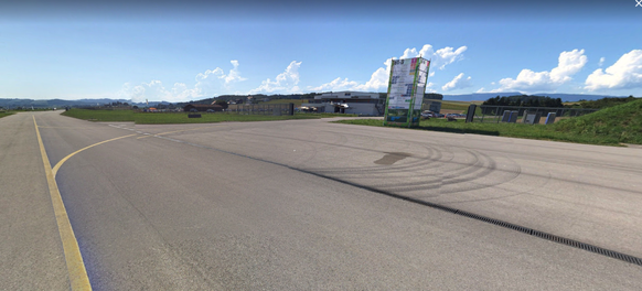 Übersicht dank Google Maps und Google Street View: Aufnahme des Militärflugplatzes im waadtländischen Payerne.