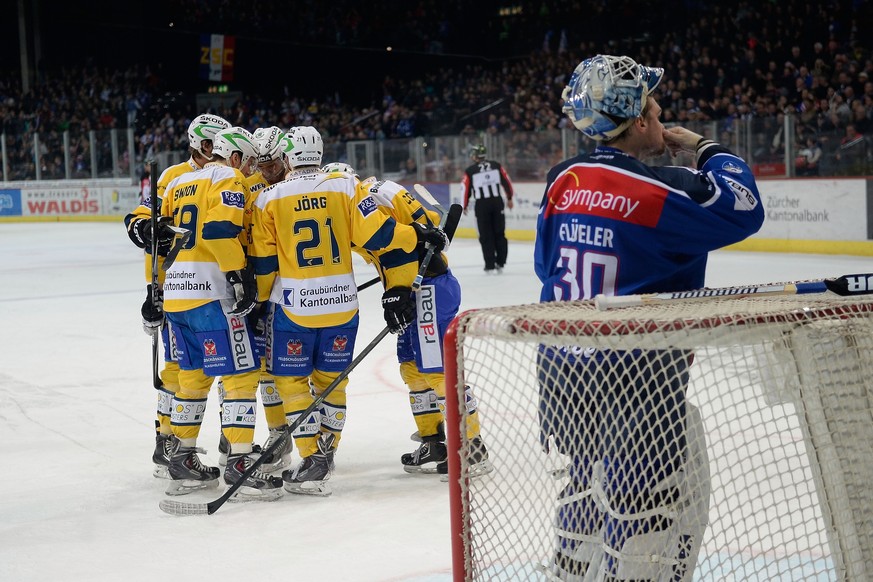 Am Ende jubeln die Davoser, Lukas Flüeler und seine Lions liegen in der Serie zurück.