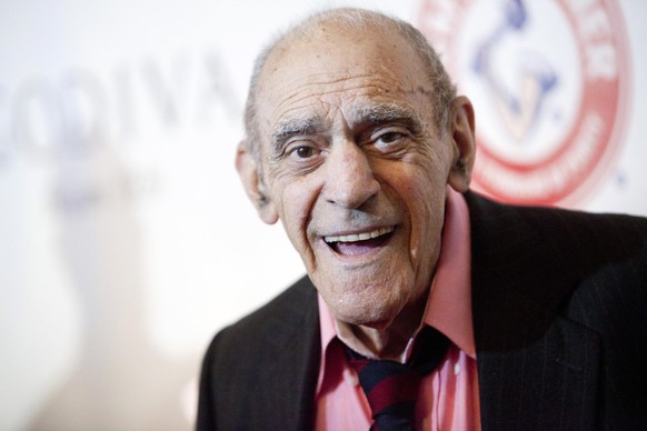 Abe Vigoda im Jahr 2012