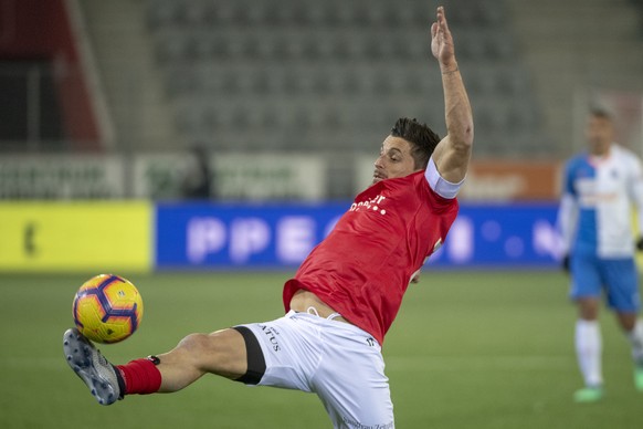 Thuns, Dennis Hediger, im Fussball Meisterschaftsspiel der Super League zwischen dem FC Thun und dem Grasshopper Club Zuerich, am Samstag, 15. Dezember 2018, in der Stockhorn Arena in Thun. (KEYSTONE/ ...