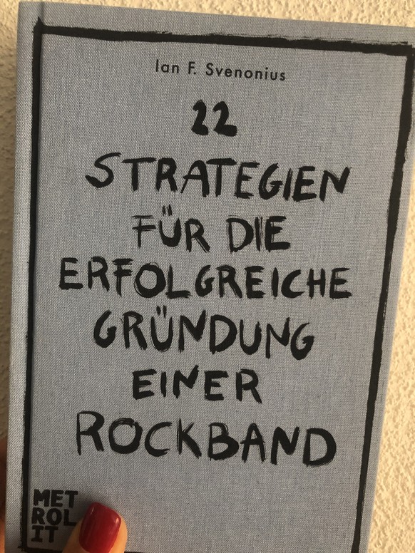 Dieses sehr wichtige Buch habe ich mir nach dem Sex mit dem Roadie gekauft.