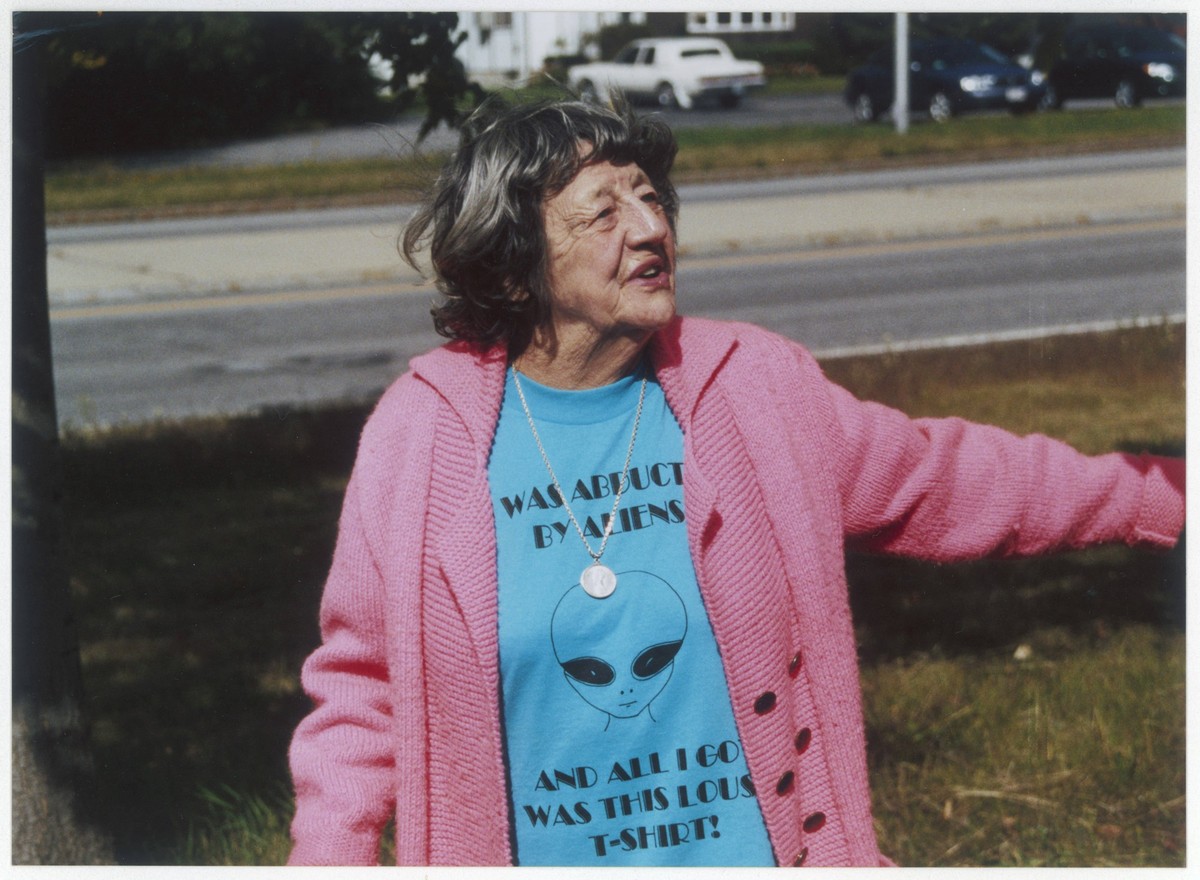 BETTY HILL ABDUCTEE Betty Hill describes how, together with her husband Barney, she was taken on board an alien spacecraft on 19 September 1961 and subjected to a physical examination Date: 1961 / 200 ...