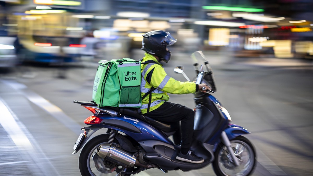 Uber-Eats-Switzerland-muss-sich-als-Postanbieterin-registrieren