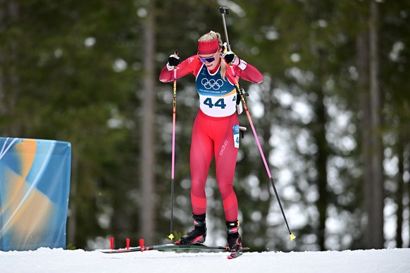 epa12727617 Amy Baserga of Switzerland competes in the Women's 15km Individual of the Biathlon competitions at the Milano Cortina 2026 Winter Olympic Games, in Anterselva, Italy, 11 February 2026 ...