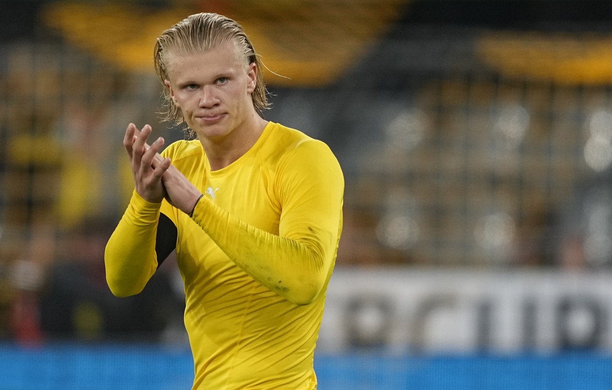 Dortmund's Erling Haaland looks dejected after the German Supercup soccer match between Borussia Dortmund and Bayern Munich in Dortmund, Germany, Tuesday, Aug. 17, 2021. (AP Photo/Martin Meissner ...