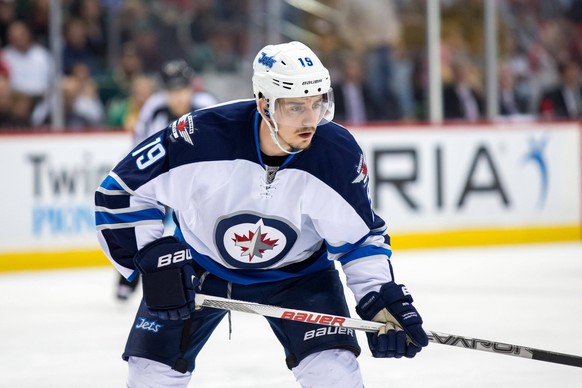 NHL, Eishockey Herren, USA Winnipeg Jets at Minnesota Wild Nov 10, 2015 Saint Paul, MN, USA Winnipeg Jets forward Nicolas Petan 19 in the third period against the Minnesota Wild at Xcel Energy Center. ...