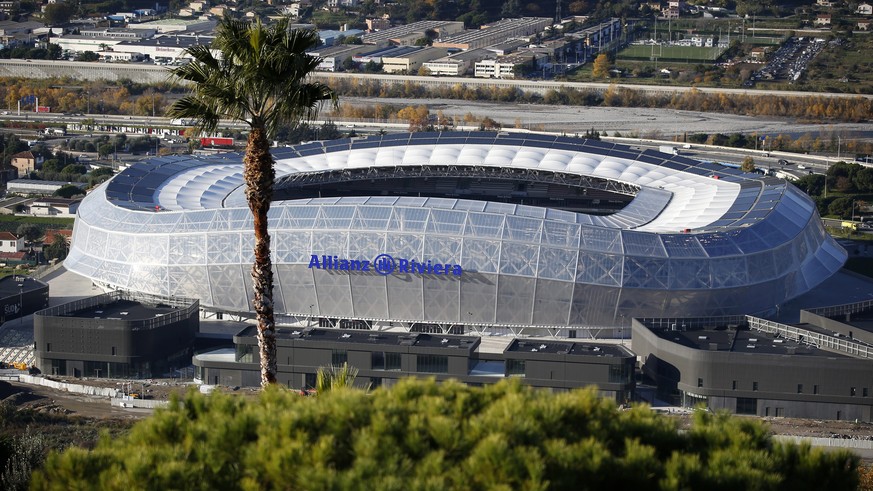 Fussball unter Palmen: Im Stadion in Nizza, das Favres neuer Arbeitsplatz ist, werden auch EM-Partien ausgetragen.