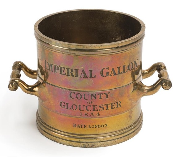 Solid bronze Imperial Gallon container from 1834, as used by County Council approved &#039;&#039;Weights and Measures - Market Inspectors&#039;&#039; to check on product being sold by market traders.
 ...