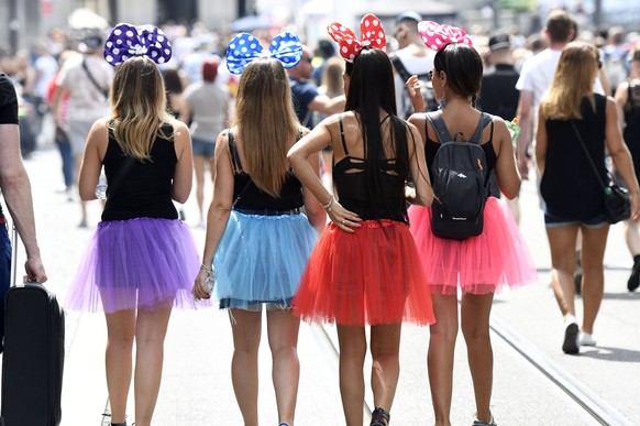 Teilnehmer der 27. Street Parade. Z�rich, 11.08.2018 *** Participants of the 27 Street Parade Zurich 11 08 2018 Foto:xJ.xKrickx/xFuturexImage