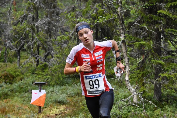epa09413888 Simona Aebersold, Switzerland, during the World Cup orienteering, women's middle distance, in Idre, Sweden, 14 August 2021.  EPA/Nisse Schmidt/TT  SWEDEN OUT