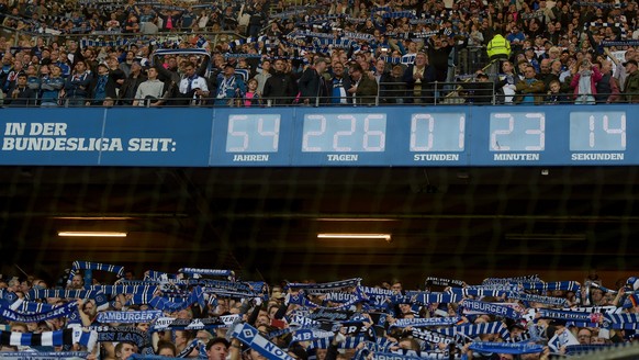 ARCHIV - ZUM ERSTMALIGEN ABSTIEG DES DEUTSCHEN FUSSBALLKLUBS HAMBURGER SV AUS DER 1. DEUTSCHEN BUNDESLIGA STELLEN WIR IHNEN FOLGENDES BILDMATERIAL ZUR VERFUEGUNG -07.04.2018, Hamburg: Fußball, Bundesl ...