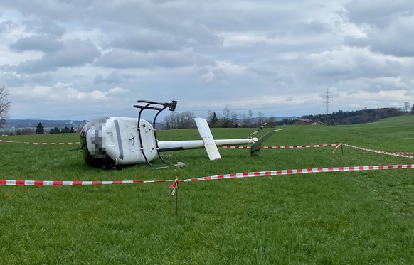 Am Dienstagmittag ist ein Helikopter in Rothenhausen verunfallt. Die beiden Insassen wurden leicht verletzt und mussten durch den Rettungsdienst ins Spital gebracht werden. Die Unfallursache ist noch  ...