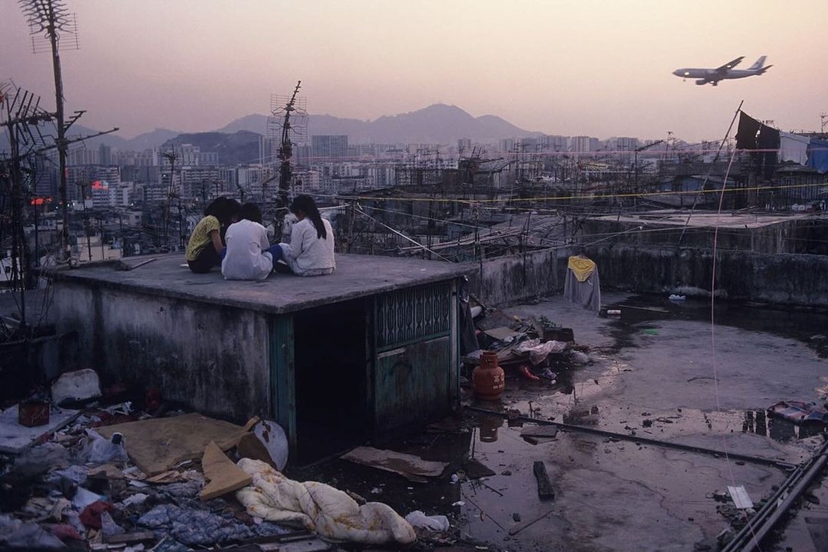 Kowloon Walled City, 1987.