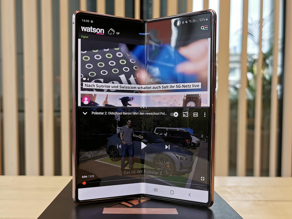 Samsung Galaxy Z Fold 2