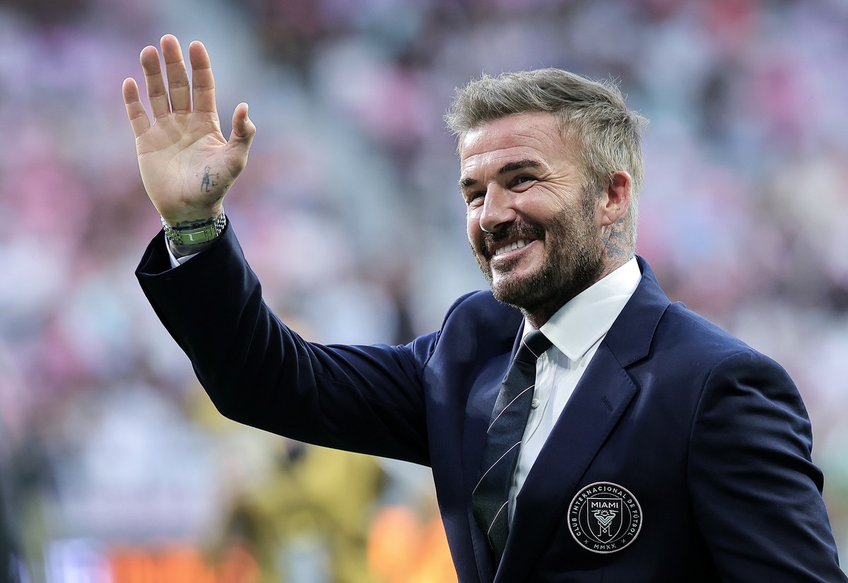 epa12869968 David Beckham, one of the Inter Miami teams owners, gestures before the beginning of the MLS soccer match between Inter Miami CF and Austin FC game at the Nu Stadium in Miami, Florida, US ...
