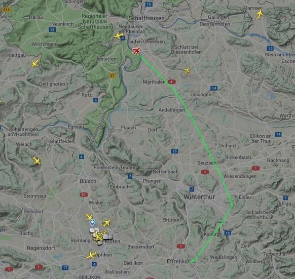 Auf dem Weg Richtung Norden: Die HB-HOS der Ju-Air.