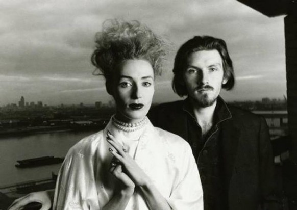 dead can dance 1984 http://www.brooklynvegan.com/dead-can-dance-album-on-the-way-brendan-lisa-meanwhile-playing-live-with-others/