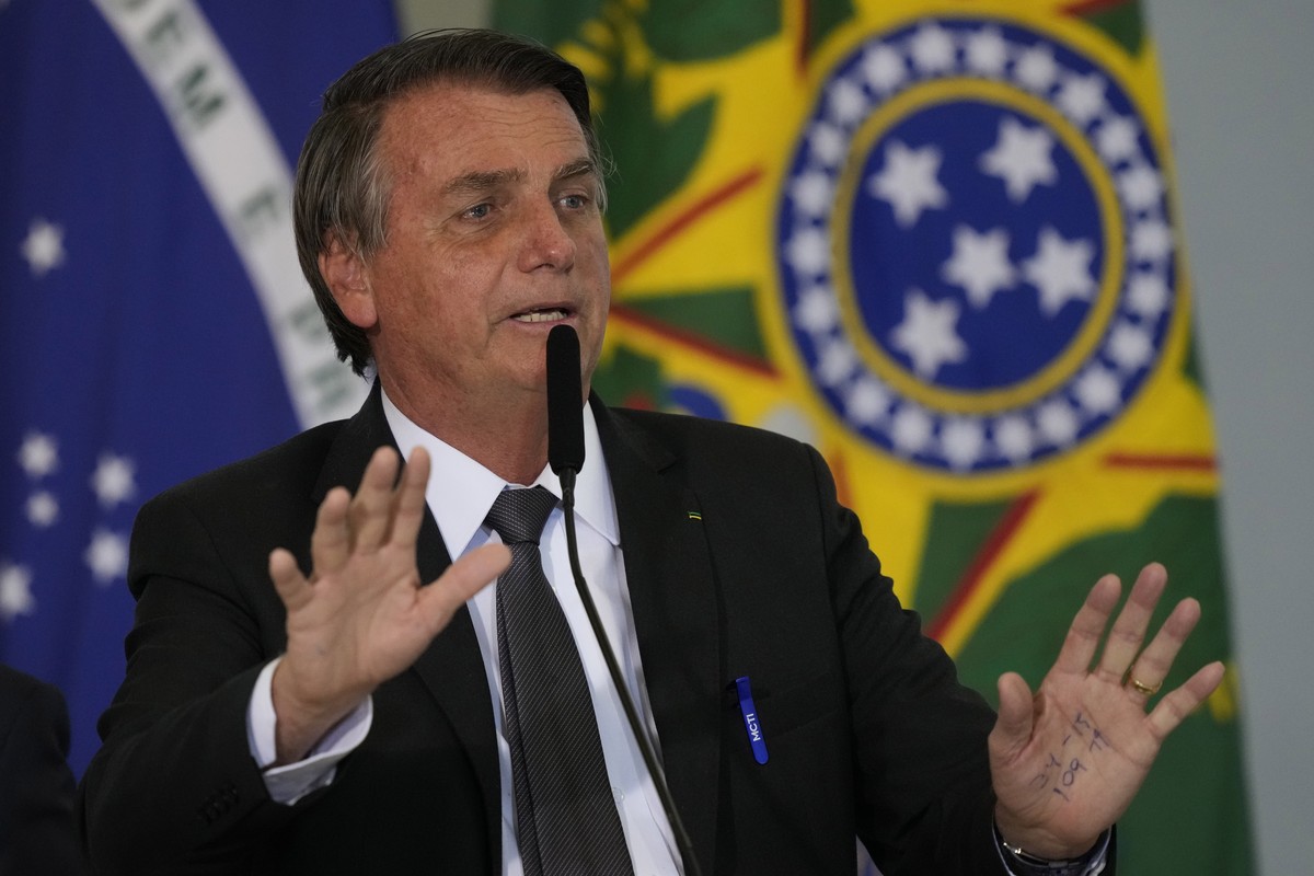 Brazil's President Jair Bolsonaro speaks during a ceremony at the Planalto presidential palace, in Brasilia, Brazil, Tuesday, July 13, 2021. (AP Photo/Eraldo Peres)
Jair Bolsonaro