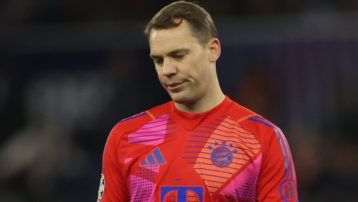 epa11638735 Manuel Neuer of Bayern looks on during the UEFA Champions League soccer match between Aston Villa and Bayern Munich in Birmingham, Britain, 02 October 2024. EPA/NEIL HALL