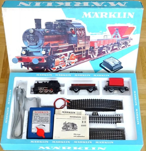 Märklin Starter-Set 1970er Spur H0

https://www.ebay.de/itm/286375580987?itmmeta=01KAE8JGFCFQAK8Y126REEZ13M&amp;hash=item42ad50953b:g:m3MAAOSwGFJnxEpz&amp;itmprp=enc%3AAQAKAAAA4NHOg0D50eDiCdi%2FfP0r02 ...