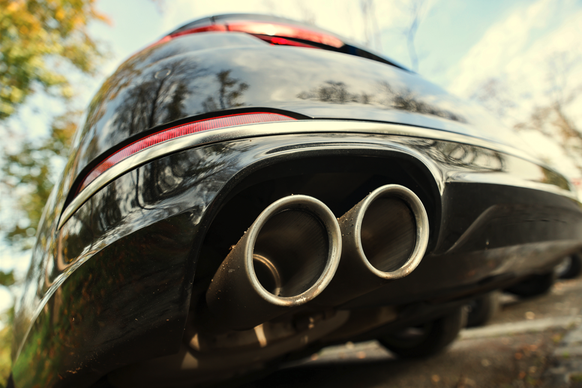 Auspuff Auto Lärm Poser