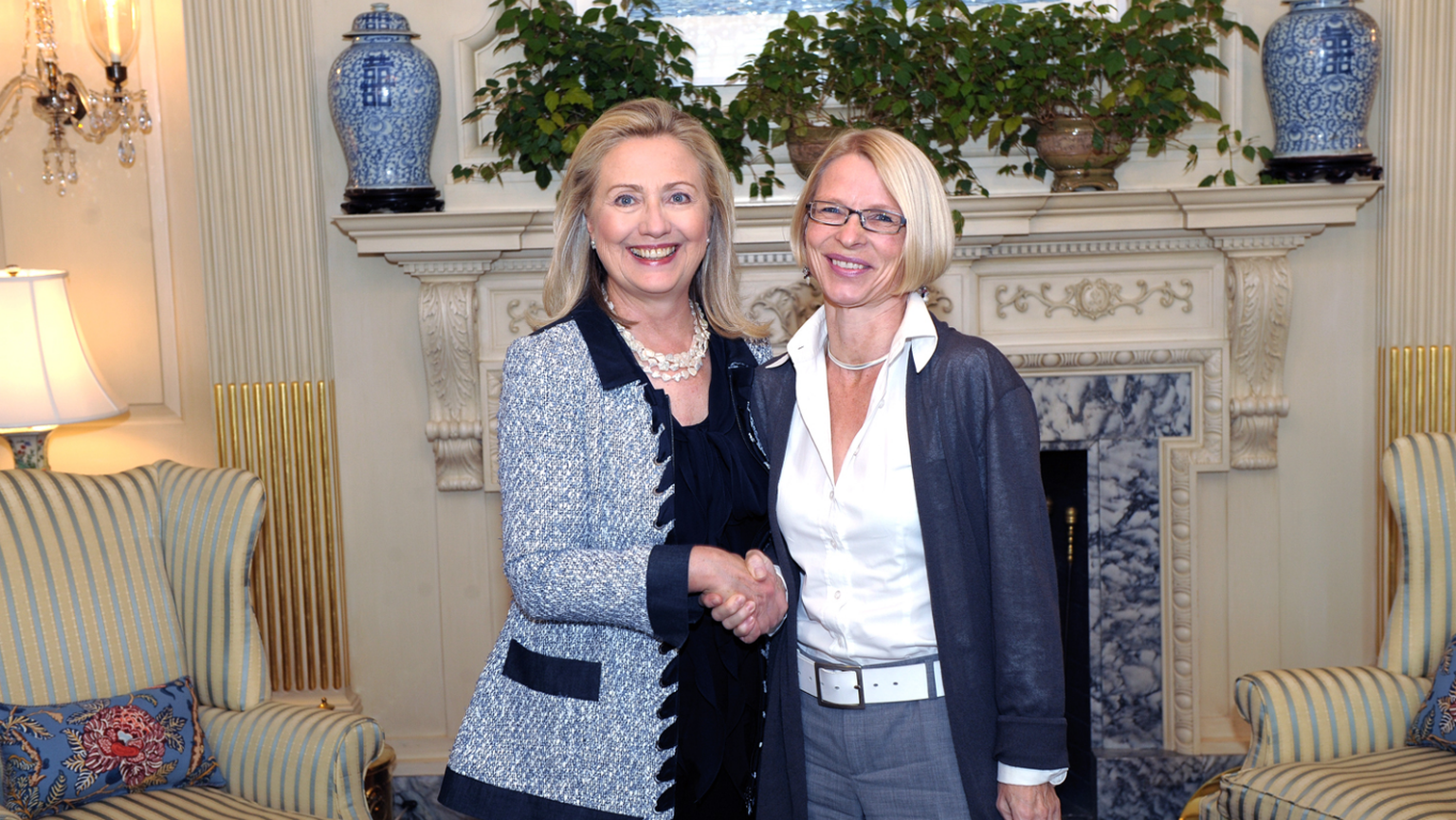 Livia Leu mit Hillary Clinton, 2011