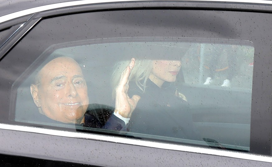epa10638503 Silvio Berlusconi leaves San Raffaele Hospital after a 45-day hospitalization, in Milan, Northern Italy, May 19, 2023. The 86-year-old media magnate and ex-Prime Minister was admitted to ho...
