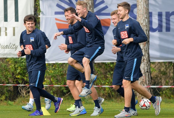 Valentin Stocker (links) ist im Training vorne dabei, in den Spielen jedoch eher weniger.