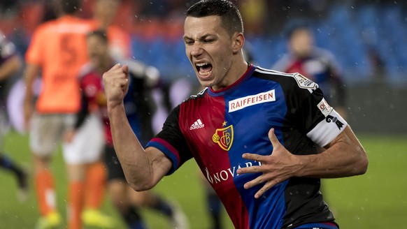 Der Basler Marek Suchy jubelt nach seinem Tor zum 1:1 im Fussball Meisterschaftsspiel der Super League zwischen dem FC Basel und dem FC Lausanne-Sport, im Stadion St. Jakob-Park in Basel, am Samstag,  ...