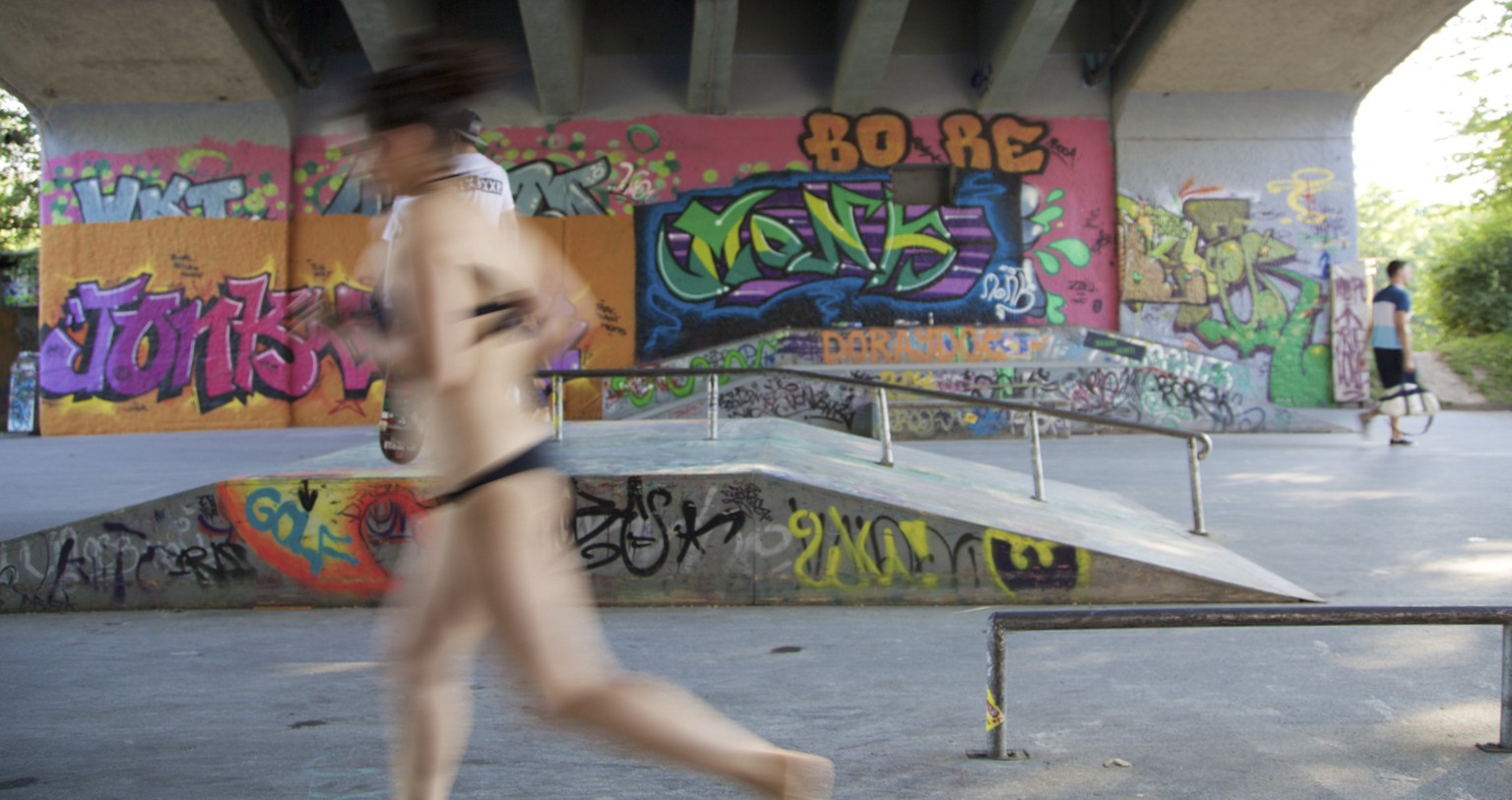 Hier unter der Kornhausbrücke wurde am Samstag eine Party gefeiert.