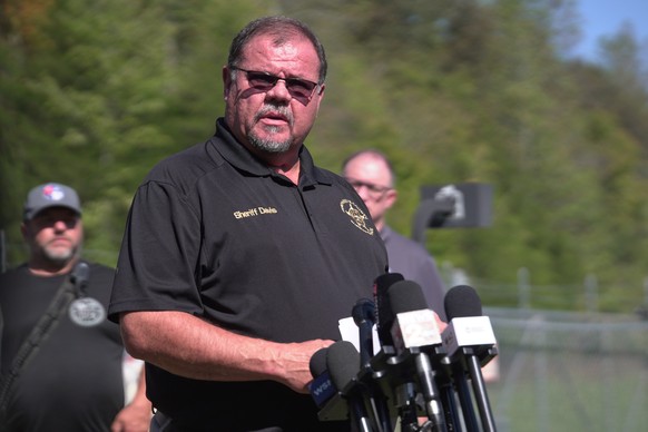Humphreys County Sheriff Chris Davis tells reporters that no survivors were recovered from the blast at Accurate Energetic Systems, an explosives plant in Bucksnort, Tenn., during a news conference on ...