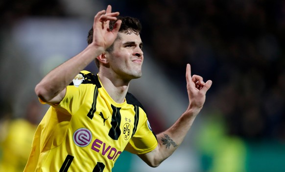 epa05848357 Dortmund&#039;s Christian Pulisic celebrates after scoring the 1-0 lead during the German DFB Cup quarter final soccer match between Sportfreunde Lotte and Borussia Dortmund, in Osnabrueck ...