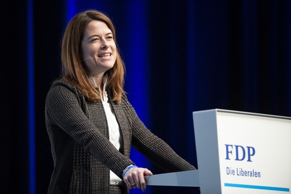 Parteipraesidentin Petra Goessi, spricht an der Delegiertenversammlung der Freisinnig Demokratischen Partei der Schweiz, FDP, in Biel am Samstag, 12. Januar 2019. (KEYSTONE/Anthony Anex)