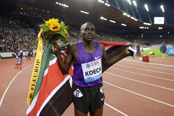 epa04911369 Paul Kipsiele Koech from Kenya celebrates after winning the men&#039;s 3,000m Steeplechase race during the Weltklasse IAAF Diamond League international athletics meeting at the Letzigrund  ...