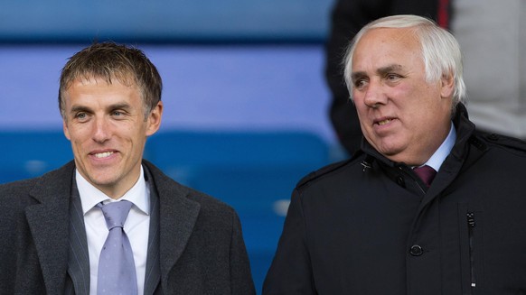 Bildnummer: 14941893 Datum: 03.11.2013 Copyright: imago/Sportimage
Phil Neville in the crowd with his father Neville Neville - Everton FC vs. Tottenham Hotspur - Barclay s Premier League - Goodison Pa ...