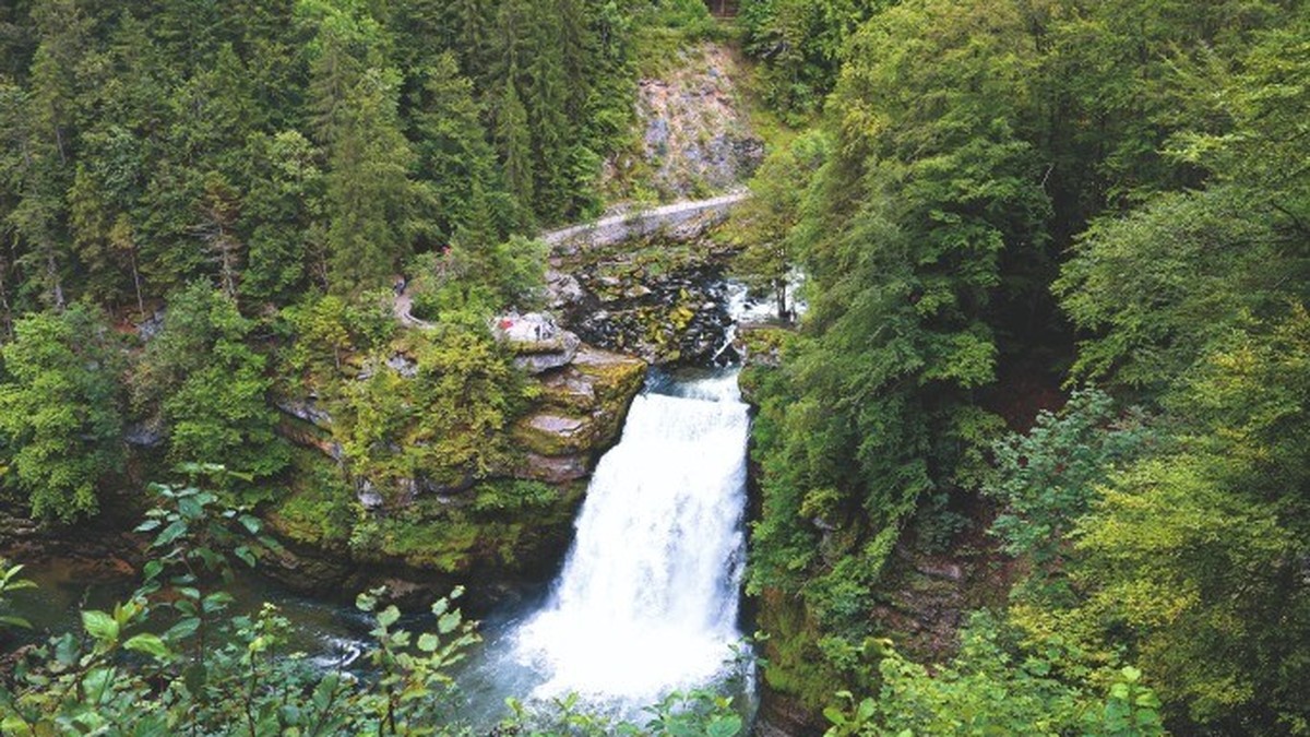 Das-Jura-Drei-Seen-Land-entdecken-