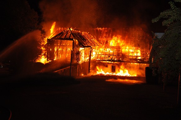Bauernhaus-Brand in Aetingen