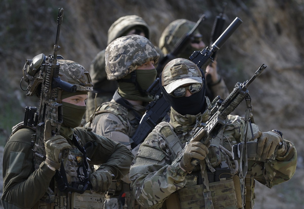Le régime russe dépense de plus en plus d'argent pour inciter les gens à rejoindre les rangs militaires.