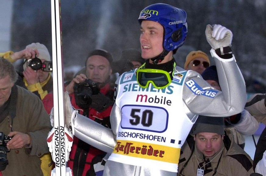 06.01.2002: Sven Hannawald knackt in Bischofshofen seinen eigenen Schanzenrekord und holt sich als bisher einziger Springer den Tournee-Grand-Slam