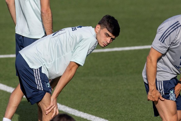 epa09320971 Spain&#039;s midfielder Pedri Gonzalez attends a training session at Las Rozas Soccer City in Madrid, Spain, 03 July 2021. Spain will face Italy during their UEFA Euro 2020 semifinal socce ...