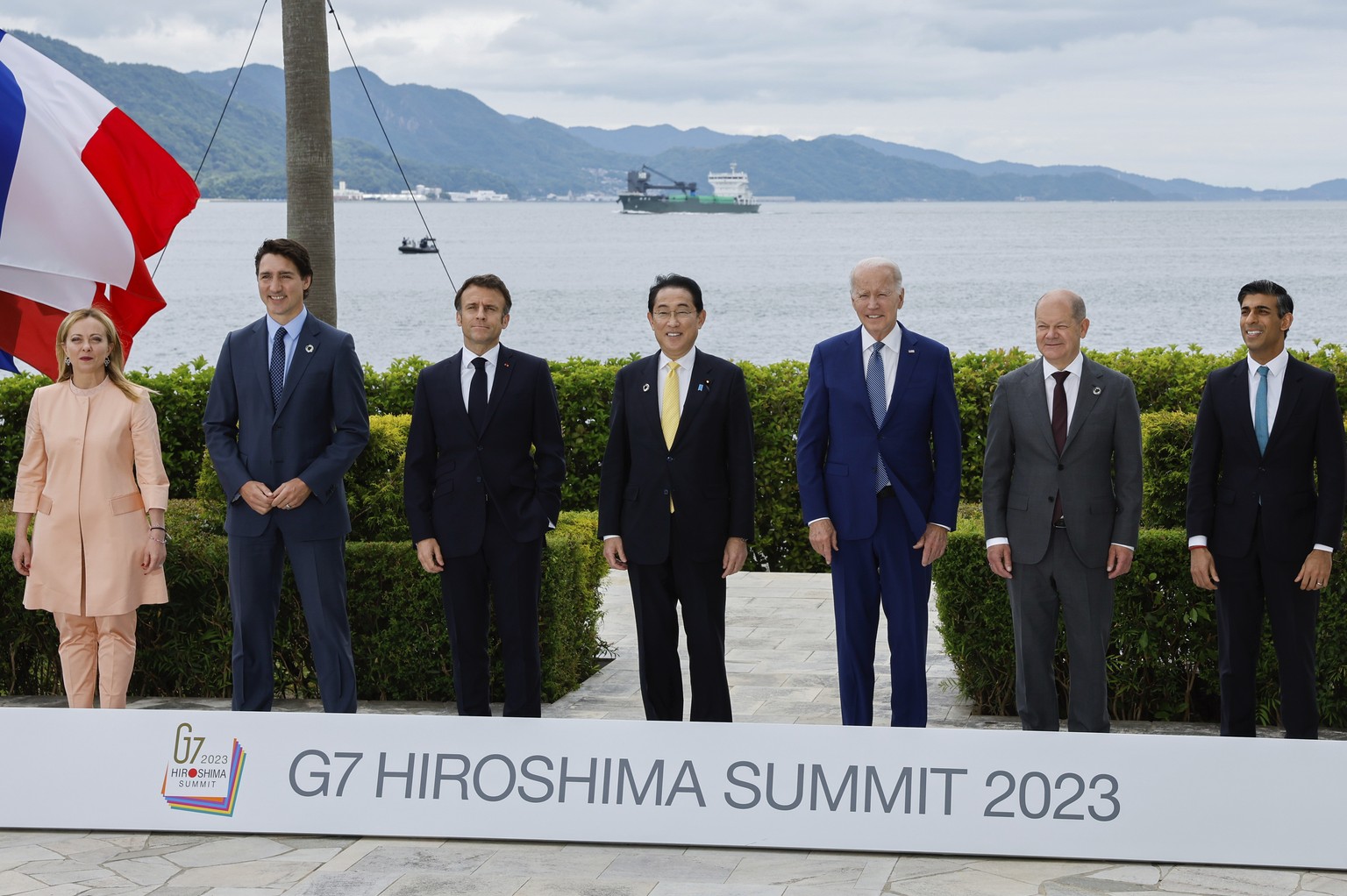 From left, Italy&#039;s Prime Minister Giorgia Meloni, Canada&#039;s Prime Minister Justin Trudeau, France&#039;s President Emmanuel Macron, Japan&#039;s Prime Minister Fumio Kishida, U.S. President J ...