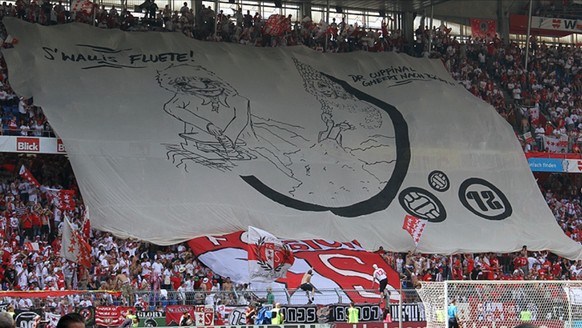 Die unglaublich witzige Geschichte, wieso ahnungslose Steaua-Fans eine Dinamo-Choreo zeigen
Das ist auch in der Schweiz schon vorgekommen: