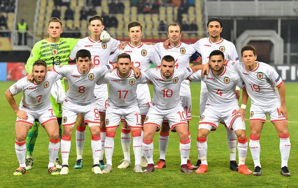 ARCHIVBILD ZUM GRUPPENGEGNER DER SCHWEIZ AN DER EM 2020 -- The team of Gibraltar pose prior to the UEFA Nations League match between FYR of Macedonia and Gibraltar in Skopje, The Former Yugoslav Repub ...