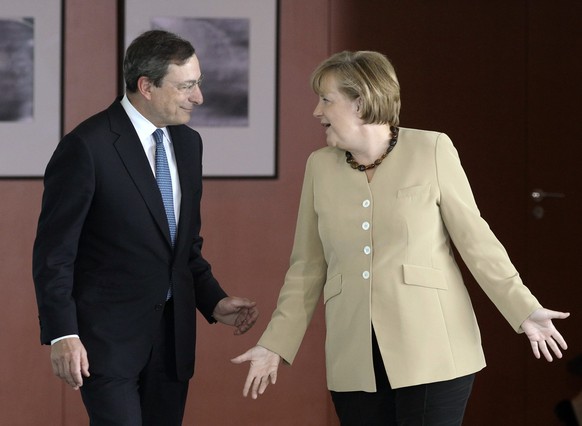 Merkel geht auf Distanz zu Draghi.
