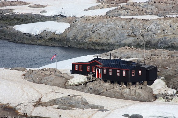 Die ehemalige Basis in Port Lockroy, die jetzt als Museum dient.