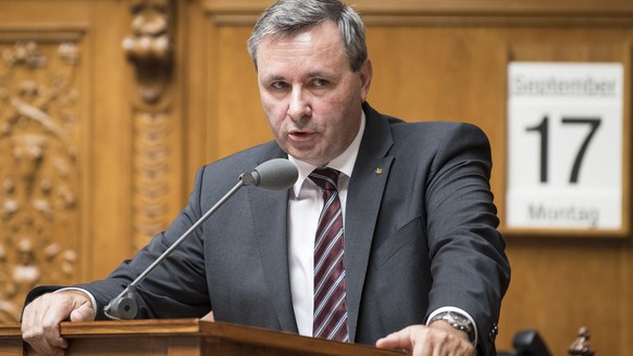 Nationalrat Werner Salzmann, SVP-BE, spricht an der Herbstsession der Eidgenoessischen Raete, am Montag, 17. September 2018, in Bern. (KEYSTONE/Peter Schneider)