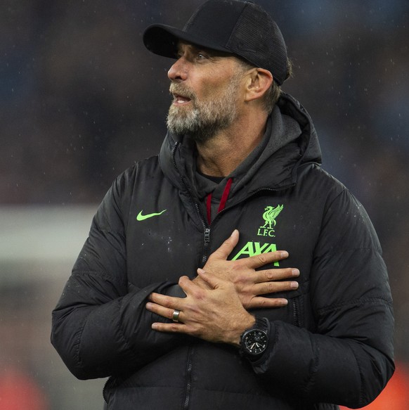 epa11338080 Juergen Klopp, manager of Liverpool reacts after the English Premier League soccer match between Aston Villa and Liverpool in Birmingham, Britain, 13 May 2024. EPA/PETER POWELL EDITORIAL U ...