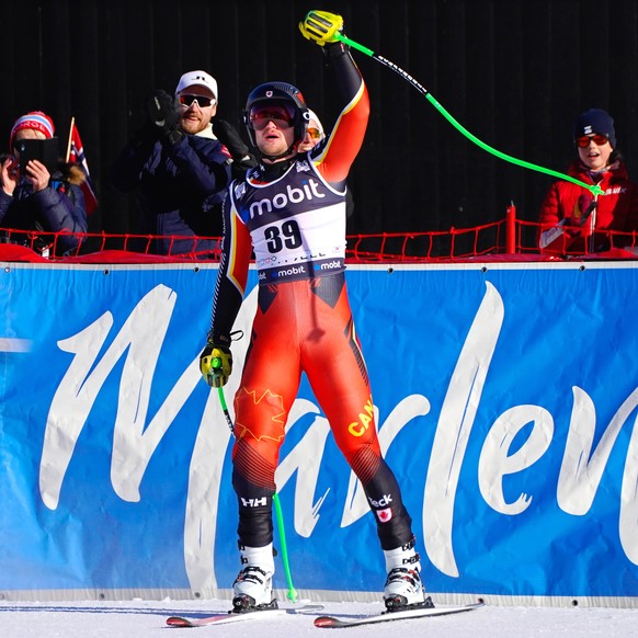 epa09800725 Cameron Alexander of Canada reacts in the finish area during the men&#039;s Downhill race of the FIS Alpine Skiing World Cup in Kvitfjell, Norway, 04 March 2022. EPA/Erik Johansen NORWAY O ...