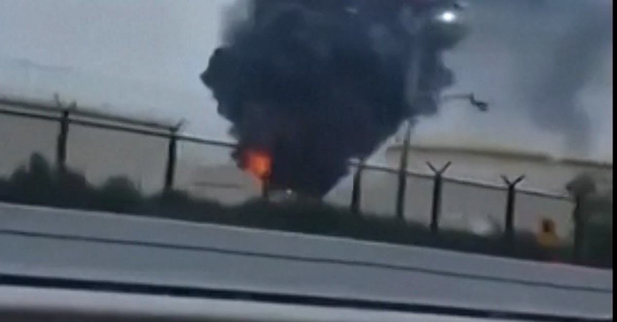 Nach Angriff: Petrochemische Fabrik in Emiraten in Brand